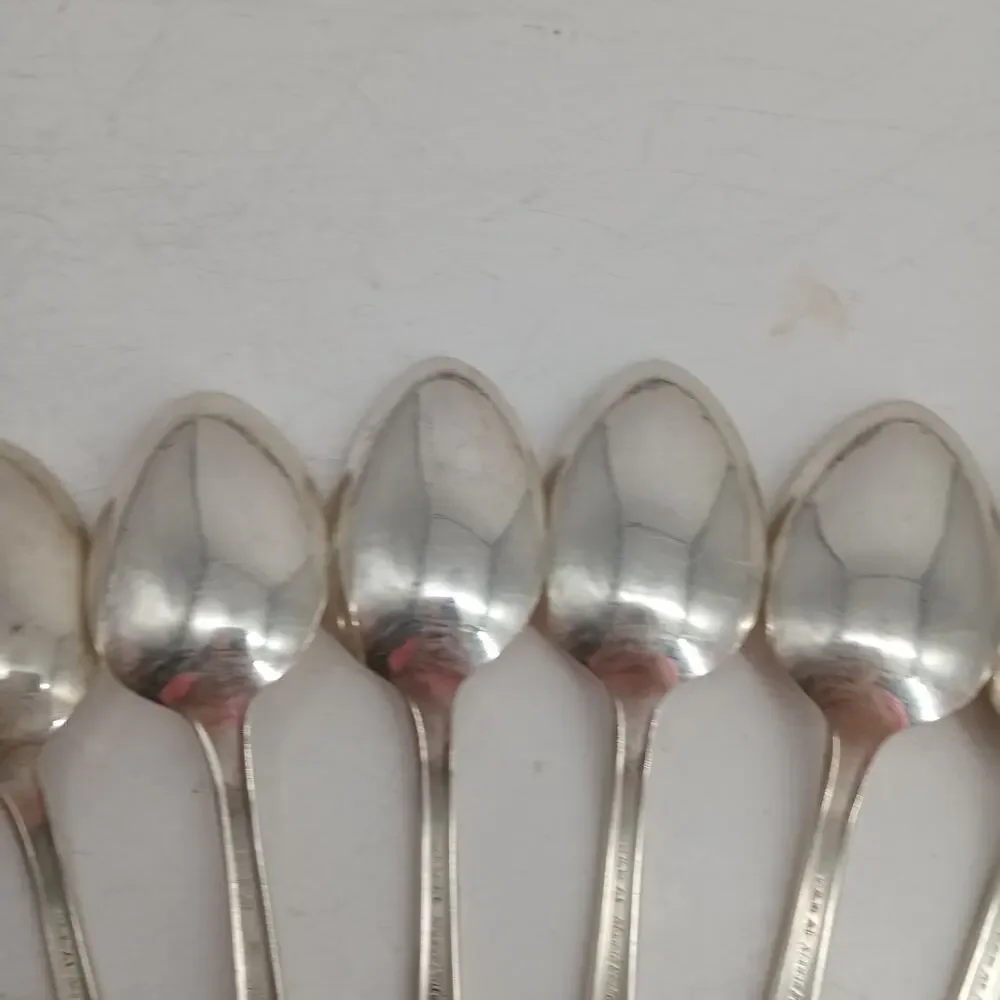 8X Tbsp Vtg Manor Plate Triple Rose Rosedale Table Spoons Silverplate
